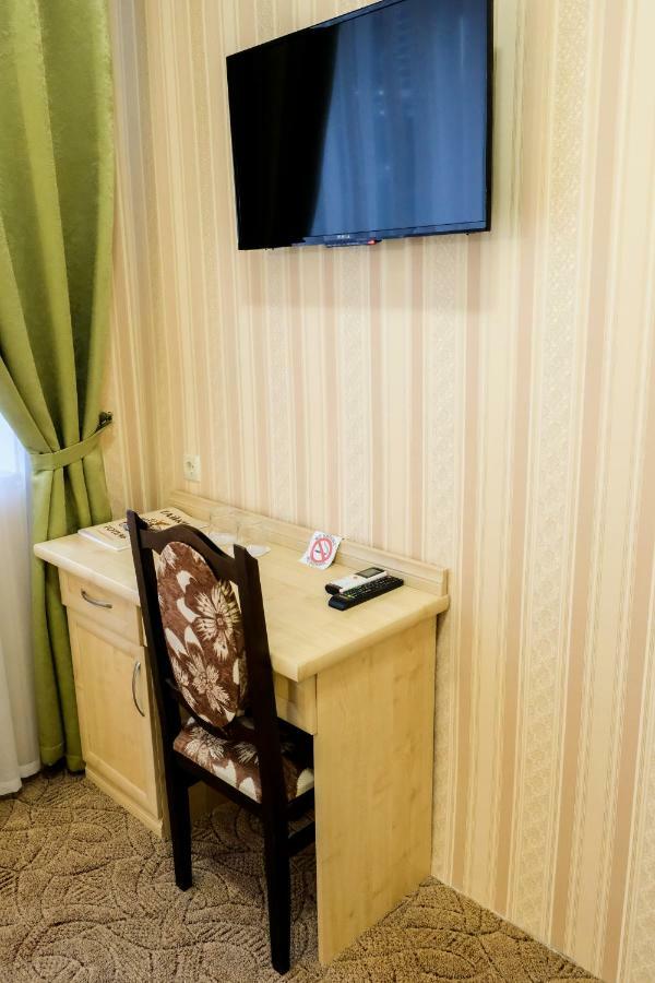 Оздоровчий Комплекс Гайки Заїзд Провулок Сухий Яр 12 Hotel Zjytomyr Eksteriør billede